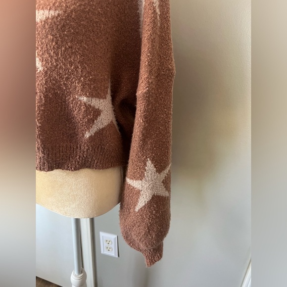 Altar’d State Woman’s Rose Pink White Star Super Soft & Cozy Cropped Sweater S - Picture 5 of 11